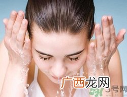 用柠檬水洗脸好吗？怎么用柠檬水洗脸