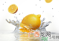 用柠檬水洗脸好吗？怎么用柠檬水洗脸