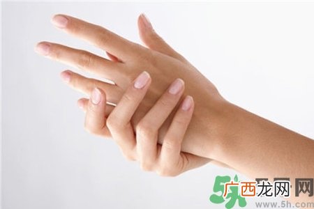 手干裂可以用芦荟胶吗?手干裂怎么办?