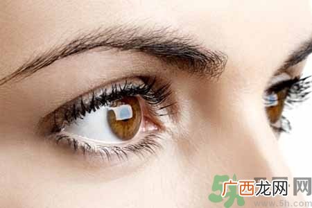 ?眉毛上可以涂生发液吗？眉毛涂生发水有副作用吗？