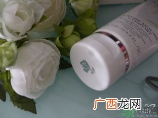 兰蔻洗面奶真假辨别 兰蔻洗面奶怎么辨别真假