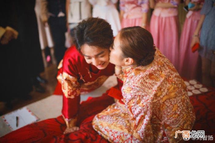 刘智扬演员，男演员刘智扬晒出婚礼照宣布结婚喜讯