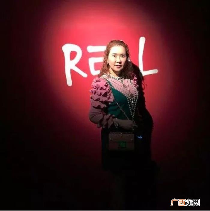 倪妮李宇春，倪妮李宇春这俩人间GUCCI真是弱爆了……