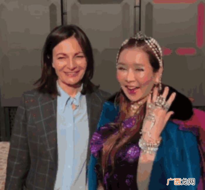 倪妮李宇春，倪妮李宇春这俩人间GUCCI真是弱爆了……