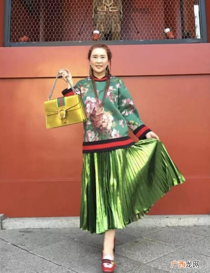 倪妮李宇春，倪妮李宇春这俩人间GUCCI真是弱爆了……