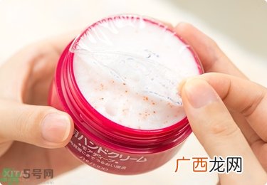 资生堂护手霜怎么样？资生堂护手霜100g红罐好用吗？