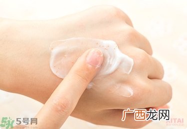 资生堂护手霜怎么样？资生堂护手霜100g红罐好用吗？