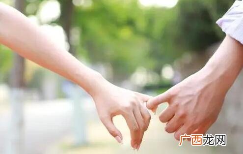 女生不让牵手是什么意思？还有继续追吗