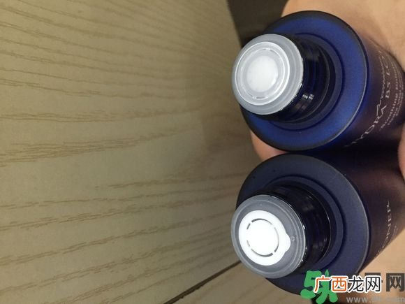 ahc水乳真假辨别图片对比 ahc水乳真假鉴别图片