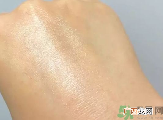 ahc玻尿酸面霜好用吗?ahc玻尿酸面霜怎么样?