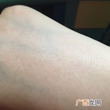 雅诗兰黛小棕瓶眼霜怎么样?雅诗兰黛小棕瓶眼霜好用吗?