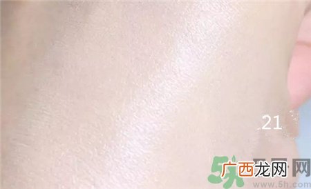 雪花秀臻秀气垫色号 雪花秀珍雪气垫试色图