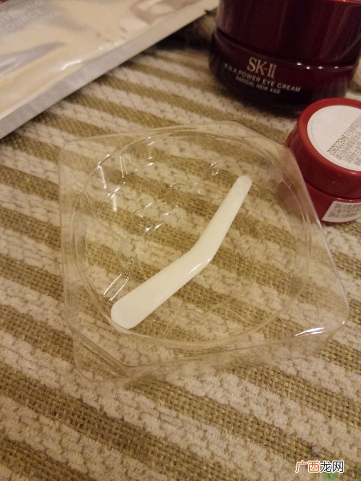sk2微肌因修护焕采眼霜怎么样?