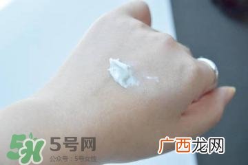 素颜霜对皮肤有伤害吗？素颜霜对皮肤的伤害大吗？