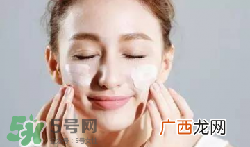 素颜霜对皮肤有伤害吗？素颜霜对皮肤的伤害大吗？