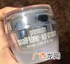 素颜霜适合什么肤质？油性皮肤可以用素颜霜吗？
