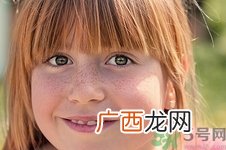 胳膊上有雀斑怎么回事?胳膊上有雀斑怎么办