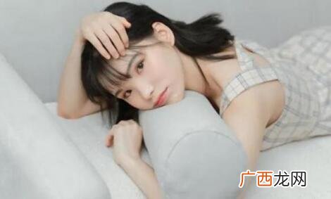怎么追求一个对你不上心的女孩子？