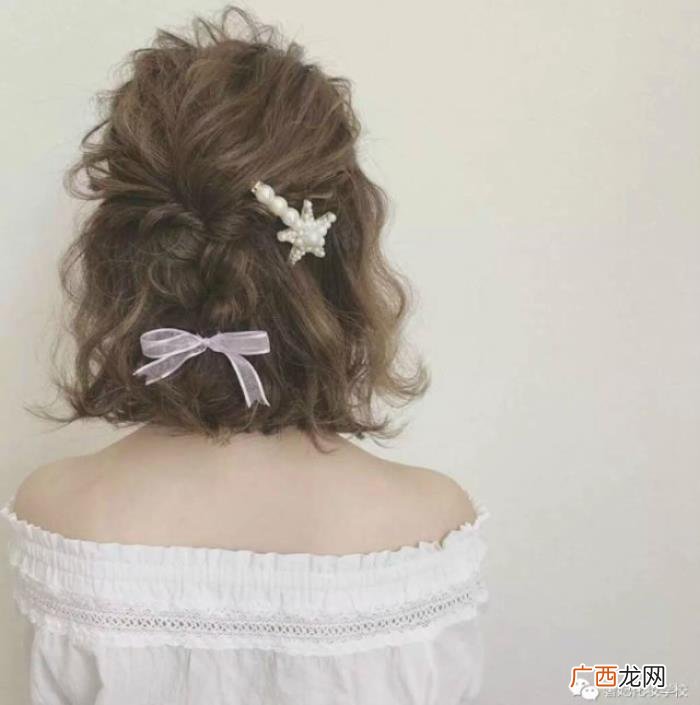 赵丽颖编发，赵丽颖为什么总有那么多好看的编发造型