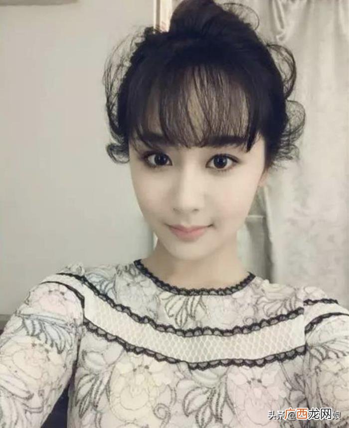 杨紫新男友，杨紫又有新男友她才是平凡女孩的榜样
