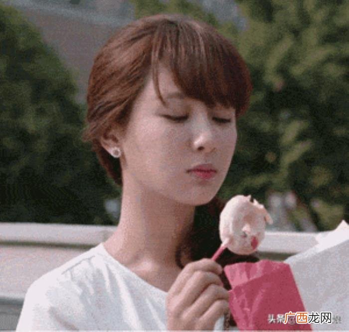 杨紫新男友，杨紫又有新男友她才是平凡女孩的榜样