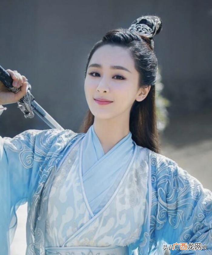 杨紫新男友，杨紫又有新男友她才是平凡女孩的榜样
