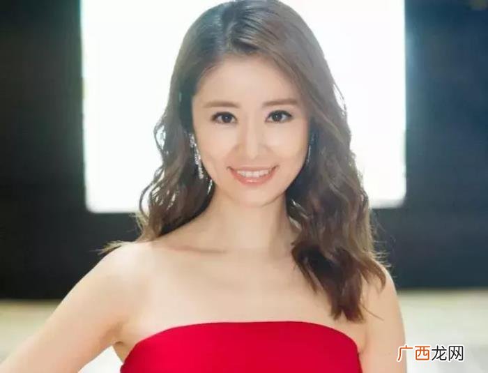 林心如粉丝，43岁林心如被粉丝偶遇后面露笑容却被嘲脸僵
