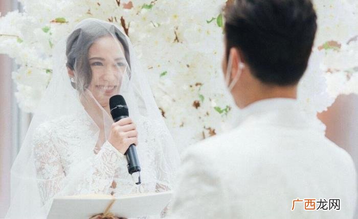 汤怡麦秋成，女星汤怡因一张相片和麦秋成谱写良缘