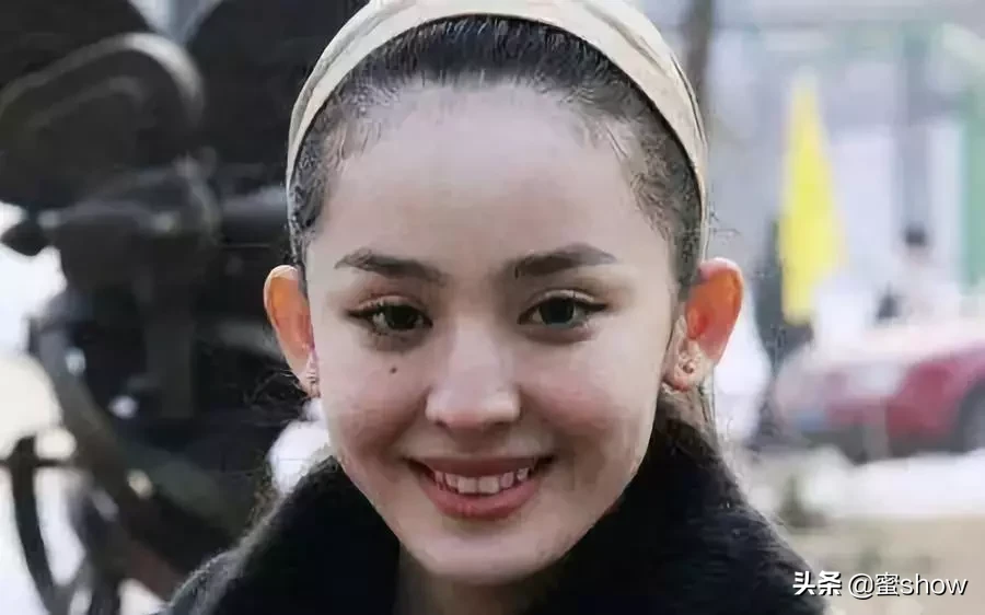 热巴人缘好，佟丽娅、娜扎和热巴的路人缘为什么差那么多