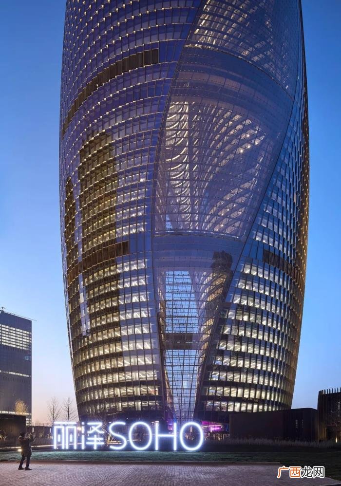 北京新地标，198米世界最高中庭成北京新地标建筑