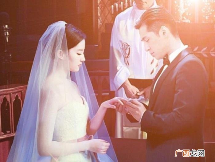 刘亦菲领证，曝胡歌刘亦菲去年领证年底官宣结婚