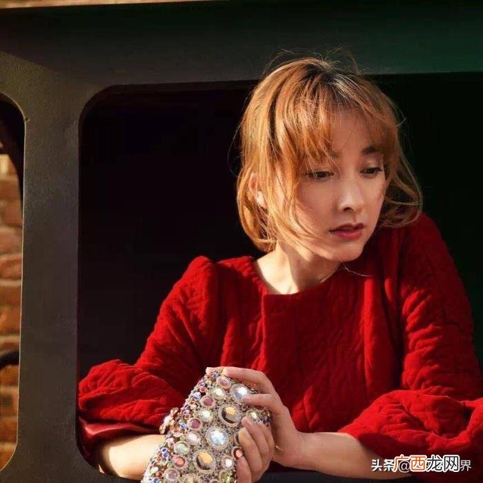 吴昕绯闻男，吴昕绯闻男友郑凯与剧组女演员疑似恋爱