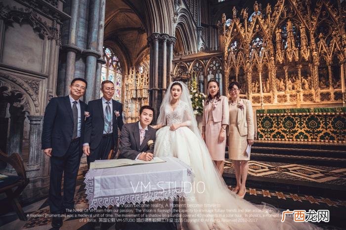 教堂式婚礼，英国教堂婚礼是如何做到传统又浪漫的