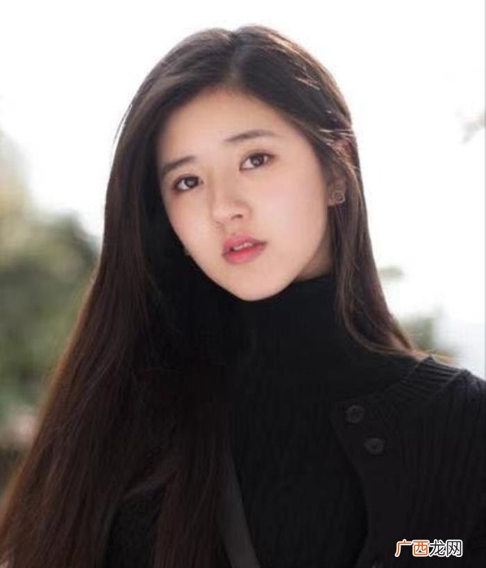 赵露思豪宅，&amp;quot;高产女王&amp;quot;赵露思晒豪宅