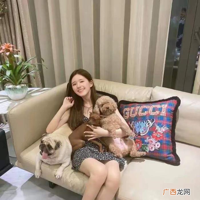 赵露思豪宅，&amp;quot;高产女王&amp;quot;赵露思晒豪宅