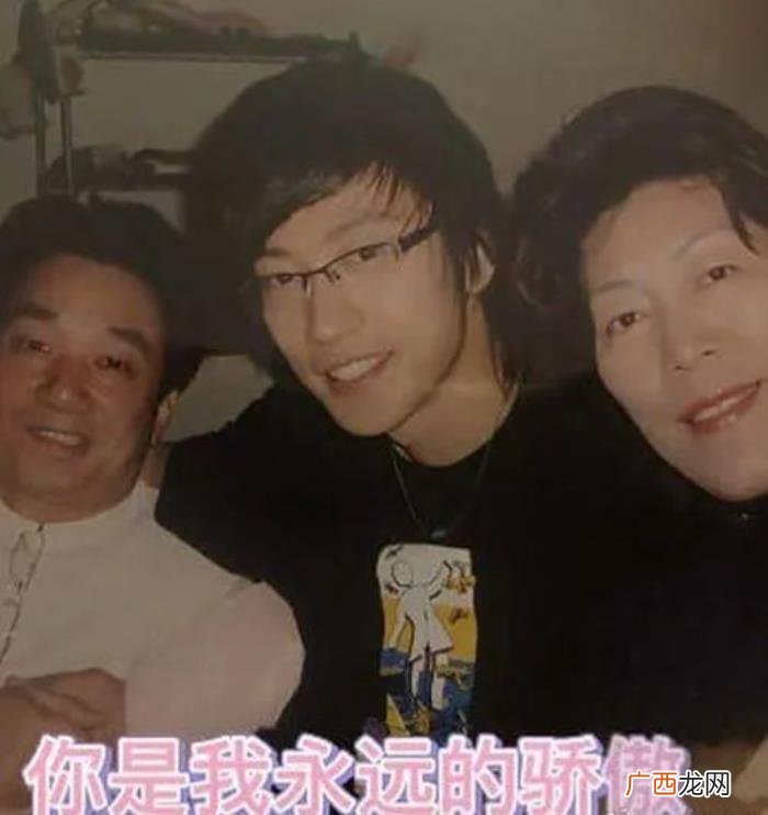 乔任梁热搜，点评乔任梁爸妈被网暴事件登上热搜