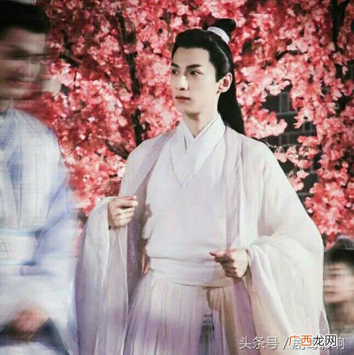 马可穿古装，罗云熙徐正溪马可徐海乔组成古装F4