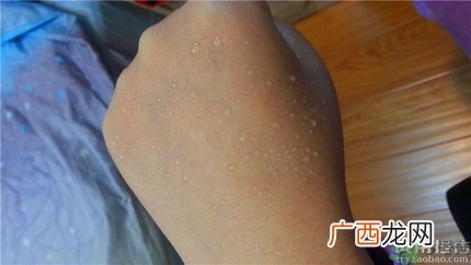 安耐晒小金瓶怎么样?安耐晒小金瓶好用吗?