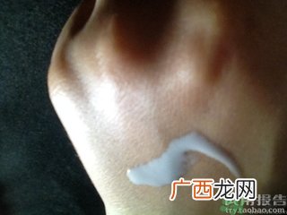 安耐晒防晒霜可以涂脸吗?安耐晒防晒霜需要卸妆吗?