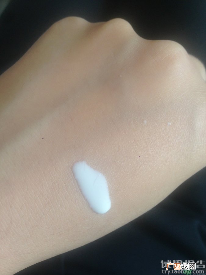 安耐晒小金瓶怎么用?安耐晒小金瓶使用方法