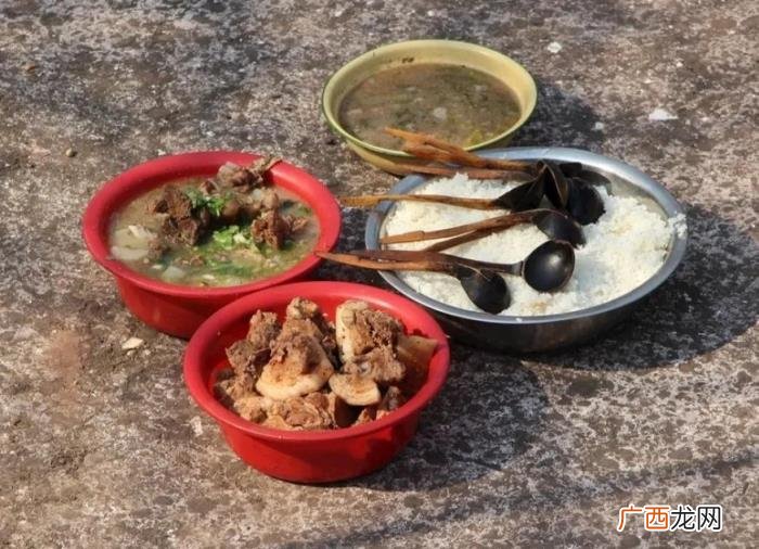大凉山彝族，别再攻击我们大凉山彝族的吃饭习惯了
