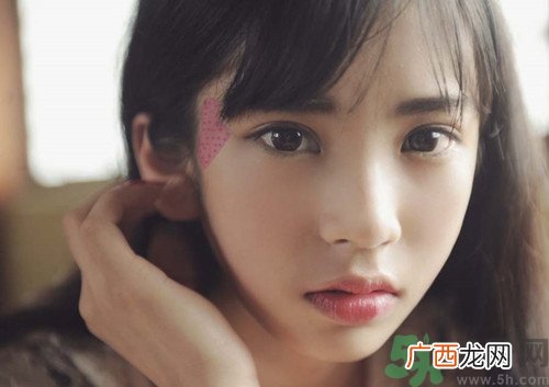 天热起痘痘怎么回事?天热长痘痘怎么办