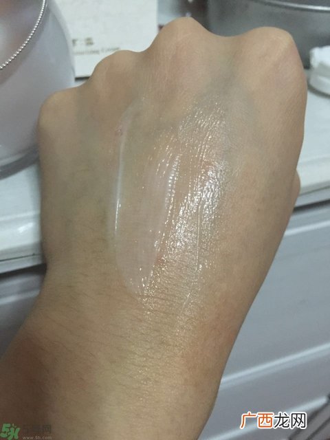 whoo后美白膏真假辨别对比图