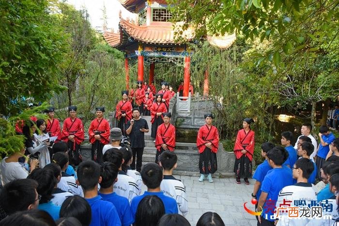 国学大讲堂，兴义八中开展2021年度国学大讲堂系列活动