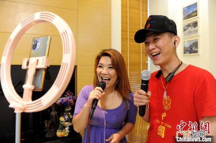闽南语歌曲，登陆台湾青年歌手云直播唱闽南语歌