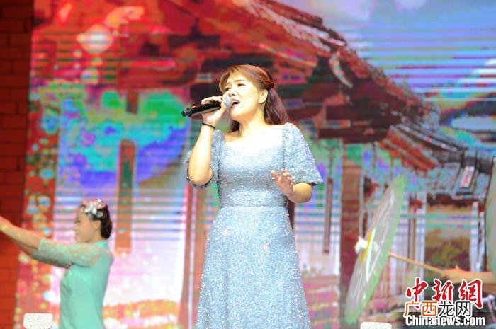 闽南语歌曲，登陆台湾青年歌手云直播唱闽南语歌