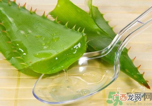 芦荟胶要洗脸吗？用完芦荟胶要不要洗脸？