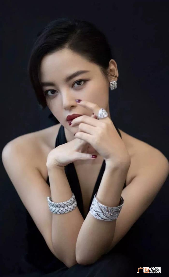 辛芷蕾美图，明星的美图世界秀第一百九十六集之辛芷蕾