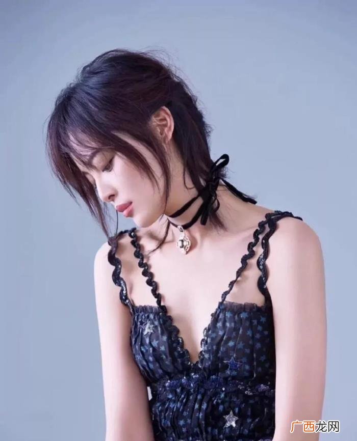 辛芷蕾美图，明星的美图世界秀第一百九十六集之辛芷蕾