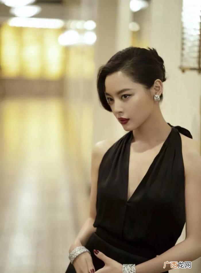 辛芷蕾美图，明星的美图世界秀第一百九十六集之辛芷蕾